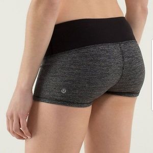 Lululemon boogie shorts🍋